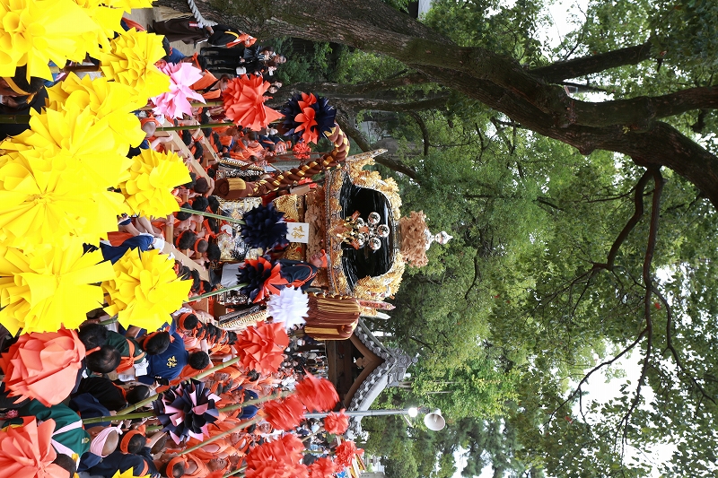 R5HIRU1322.jpg